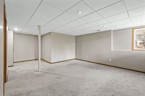 2058 Kings Rd, Eagan, MN 55122 photo 27