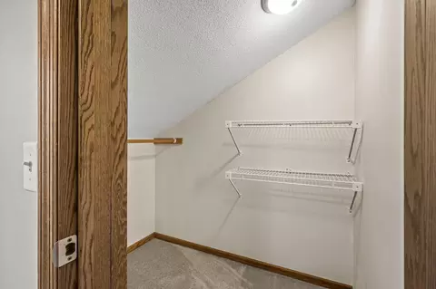 2058 Kings Rd, Eagan, MN 55122 photo 25