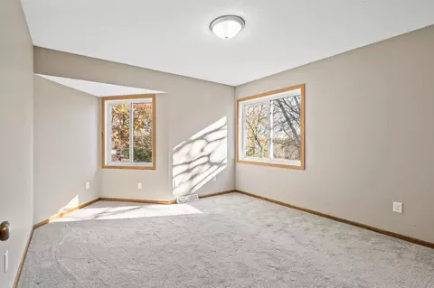 2058 Kings Rd, Eagan, MN 55122 photo 20