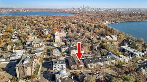 2712 W 44th St #1, Minneapolis, MN 55410