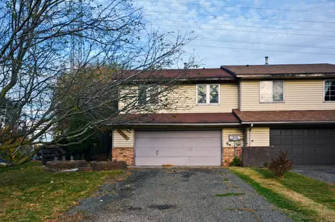 2508 Copper Cliff Trl, Woodbury, MN 55125