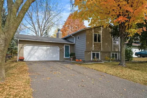 8716 64th Ave N, Brooklyn Park, MN 55428