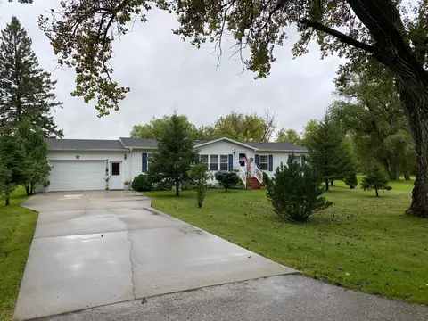 610 E University Ave, Badger, MN 56714