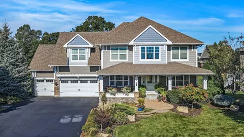 18333 Irvine Ln, Lakeville, MN 55044