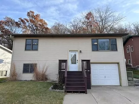 1519 Oakview Dr, Saint Charles, MN 55972