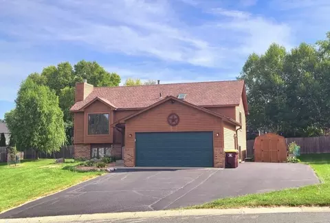 4056 Pennsylvania Ave, Eagan, MN 55123