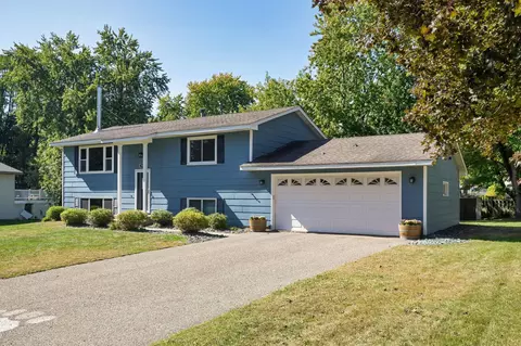5443 Feather Ct, White Bear Township, MN 55110