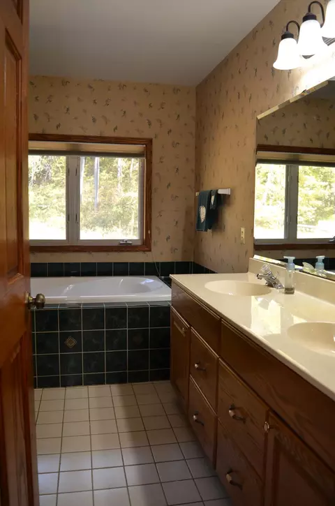 702 Hallstrom Dr, Red Wing, MN 55066 photo 22