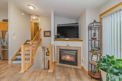 1441 S Trail Cir, Faribault, MN 55021 photo 5