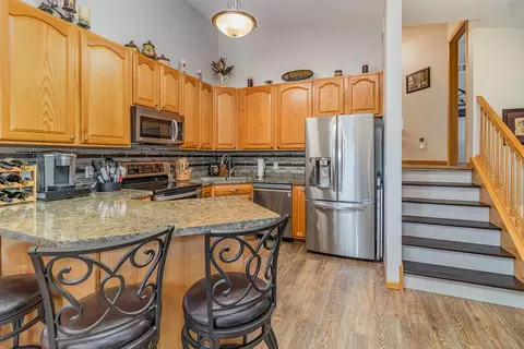 1441 S Trail Cir, Faribault, MN 55021 photo 6