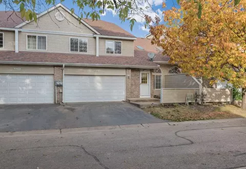 3212 Pecks Woods, New Brighton, MN 55112