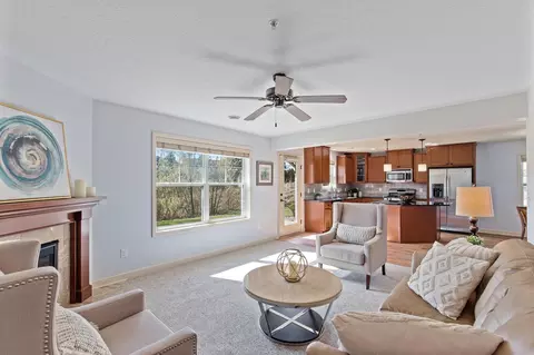 3475 Chestnut Ln, Eagan, MN 55123 photo 8