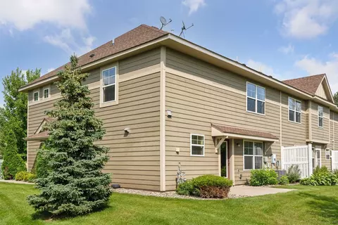 3475 Chestnut Ln, Eagan, MN 55123 photo 32