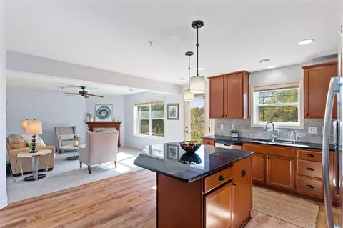 3475 Chestnut Ln, Eagan, MN 55123 photo 4