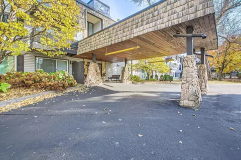 181 Little Canada Rd E #214, Little Canada, MN 55117