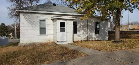 109 W 2nd St, Redwood Falls, MN 56283