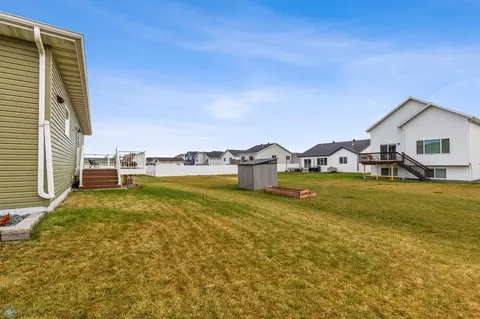 516 6 St E, Horace, ND 58047 photo 38