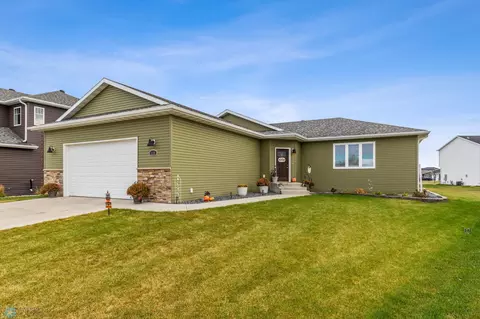 516 6 St E, Horace, ND 58047 photo 3