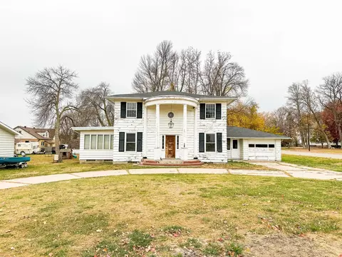 26 10th Ave NE, Elbow Lake, MN 56531