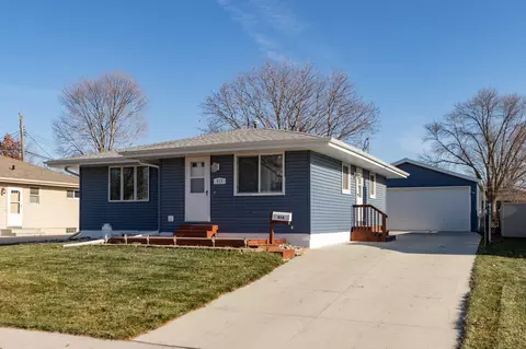 418 3rd Ave SE, Stewartville, MN 55976