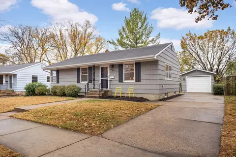 1215 Colette Pl, Saint Paul, MN 55116
