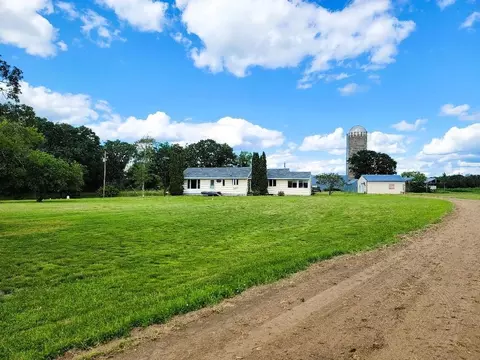 13750 241st Ave, Staples, MN 56479
