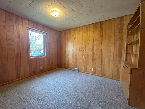 108 W Maple St, Marshall, MN 56258 photo 13
