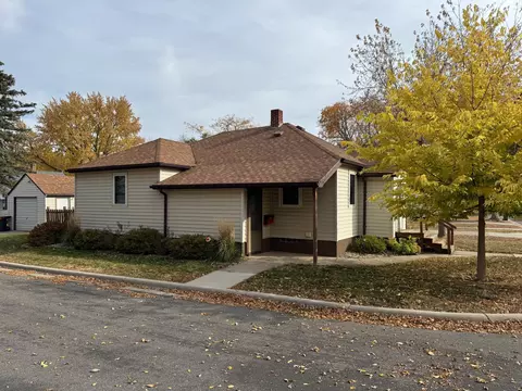 108 W Maple St, Marshall, MN 56258 photo 15