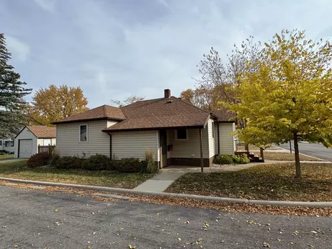 108 W Maple St, Marshall, MN 56258 photo 16