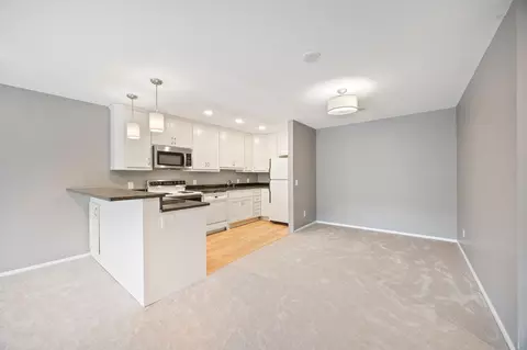 10211 Cedar Lake Rd #217, Hopkins, MN 55305