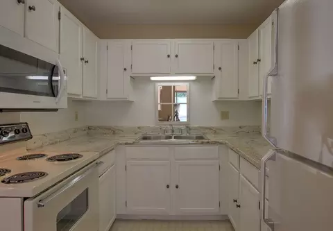 3845 Heather Dr, Eagan, MN 55122 photo 11