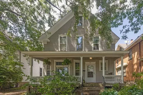 711 Geranium Ave E, Saint Paul, MN 55106