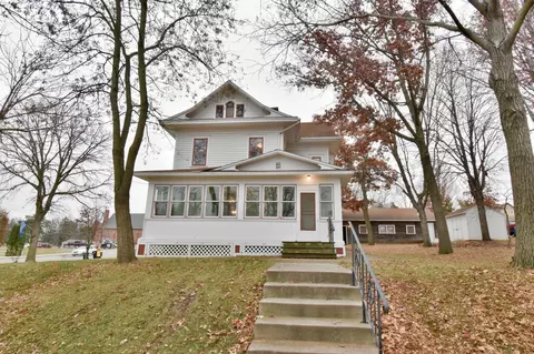 640 2nd St, Holdingford, MN 56340