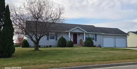 545 3rd St SE, Harmony, MN 55939