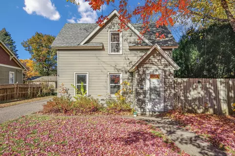 544 6th St W, Hastings, MN 55033