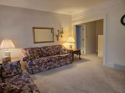 308 E 8th St, Morris, MN 56267 photo 5