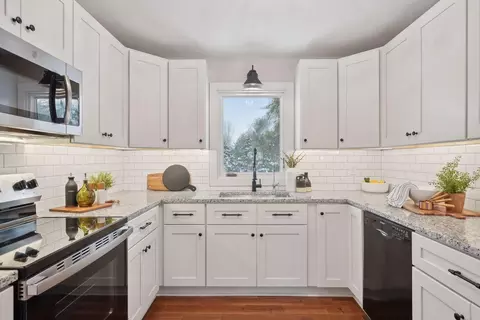 22229 Chaparral Ln, Rogers, MN 55374