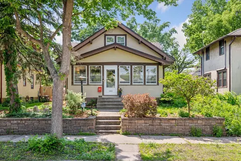 2908 42nd Ave S, Minneapolis, MN 55406