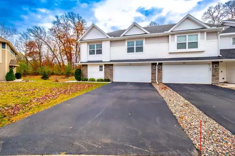 5907 Moonlight Way NE, Prior Lake, MN 55372