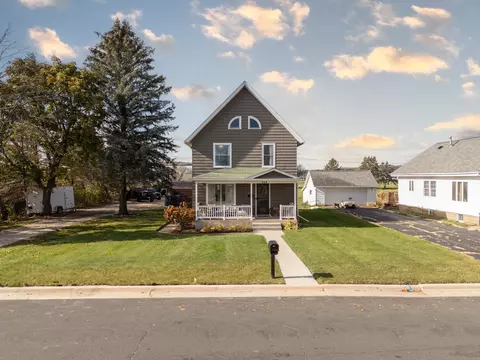 848 Wabasha Ave, Saint Charles, MN 55972