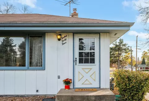 1244 Cope Ct E, Maplewood, MN 55109