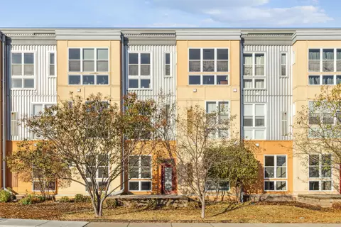 2650 University Ave W #107, Saint Paul, MN 55114