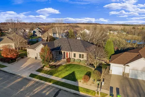 4920 Scenic View Dr SW, Rochester, MN 55902