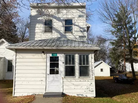 102 Main St, Myrtle, MN 56036