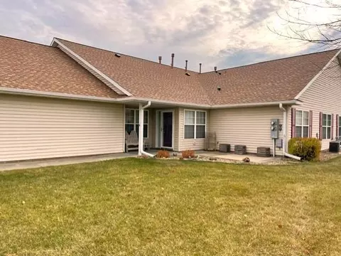 2915 Century Ct NE, Rochester, MN 55906