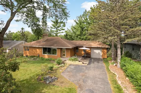2424 Flag Ave S, Saint Louis Park, MN 55426