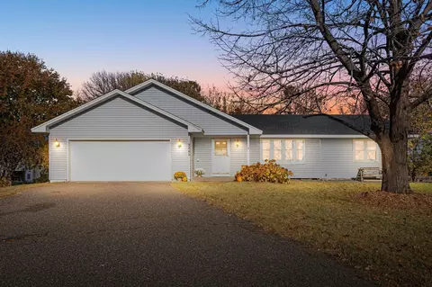 9245 Oakview Ln N, Maple Grove, MN 55369