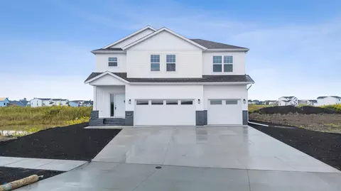 8447 61 St S, Horace, ND 58047