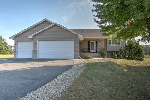 22381 Monroe St NE, Cedar, MN 55011