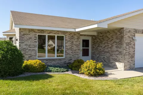 258 Brookmoor Ln NW, Byron, MN 55920